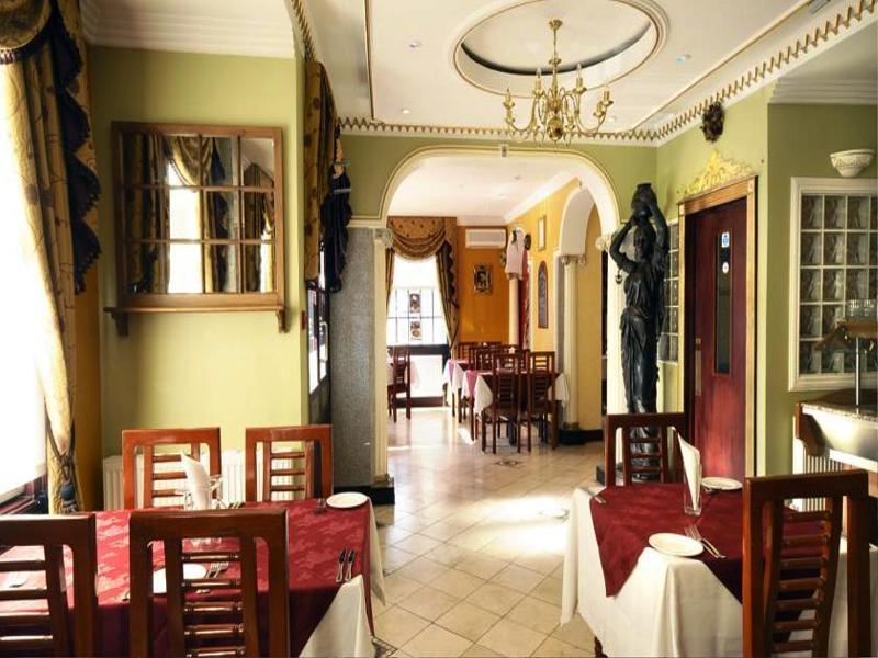 Globe Hotel Κόλτσεστερ Εξωτερικό φωτογραφία