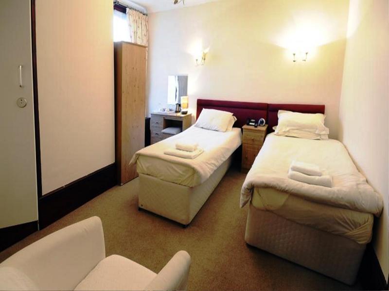 Globe Hotel Κόλτσεστερ Εξωτερικό φωτογραφία