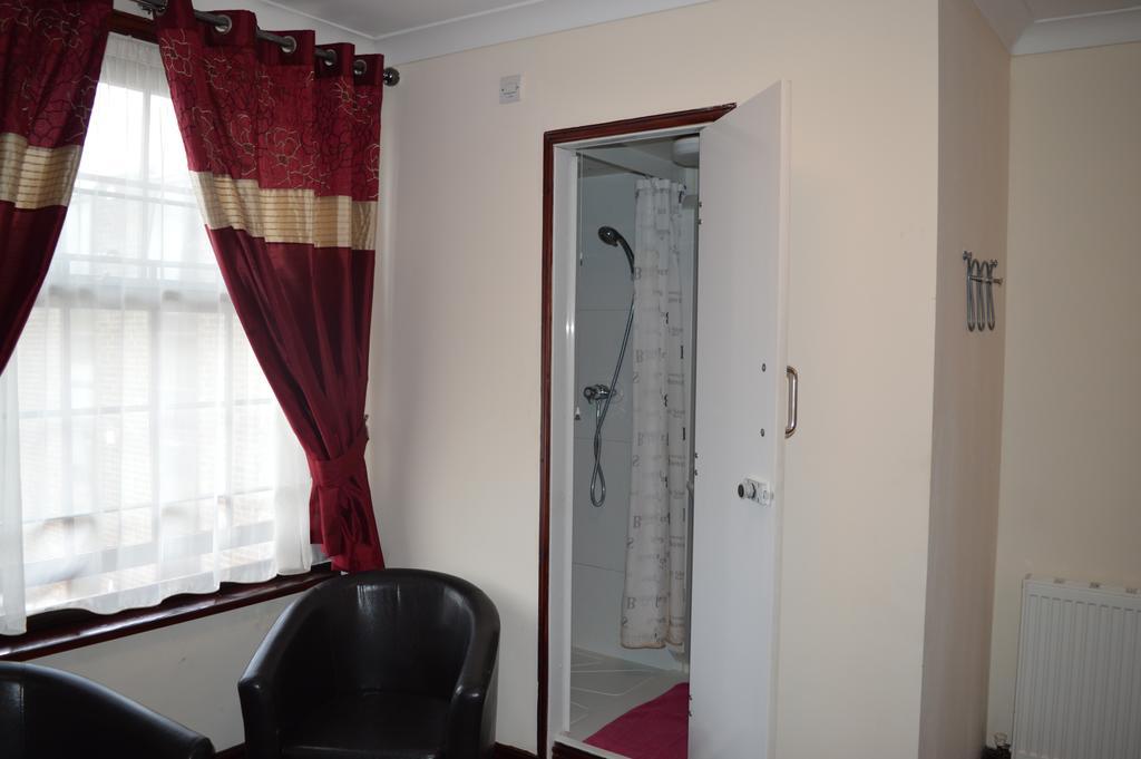 Globe Hotel Κόλτσεστερ Εξωτερικό φωτογραφία
