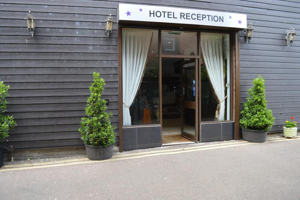 Globe Hotel Κόλτσεστερ Εξωτερικό φωτογραφία